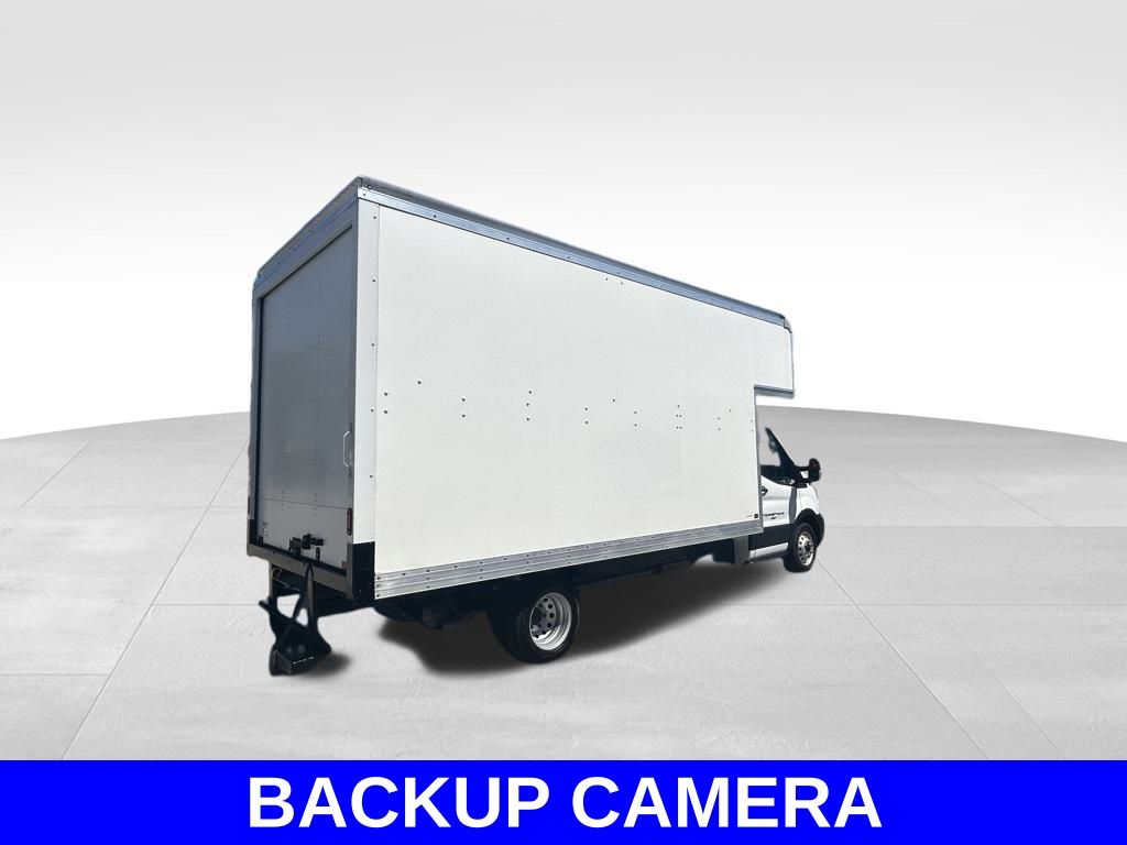 Vehicle image 6 of 28