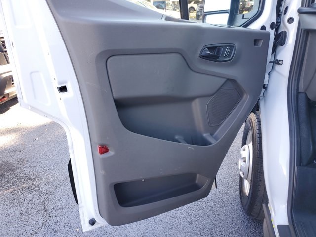 2022 Ford Transit Base Image 19 of 27
