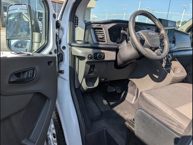 2022 Ford Transit XLT Image 13 of 23