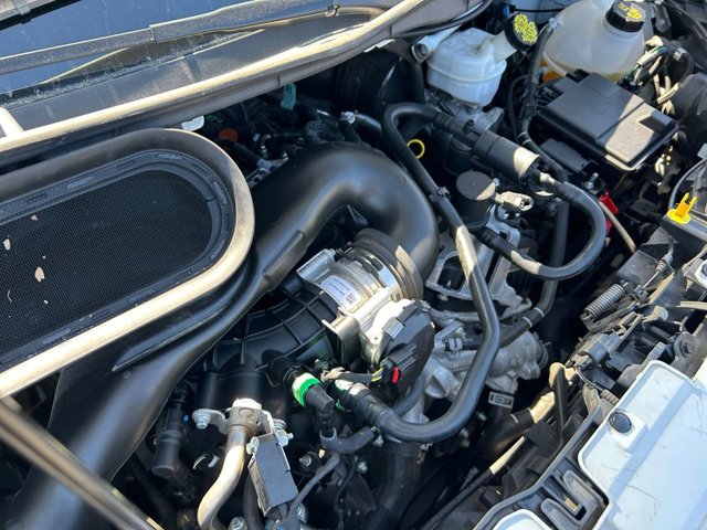 Vehicle image 29 of 36