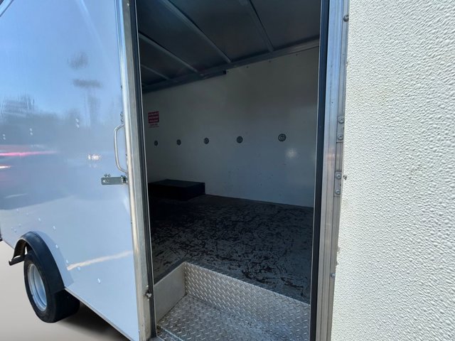 Vehicle image 10 of 36