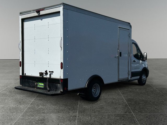 Vehicle image 4 of 36