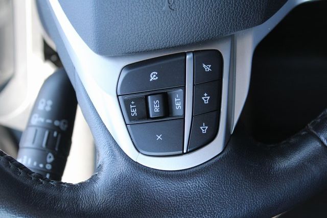 Vehicle image 17 of 26