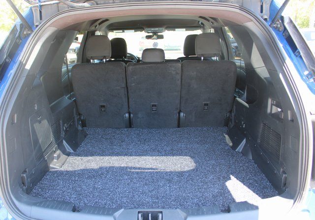Vehicle image 24 of 26