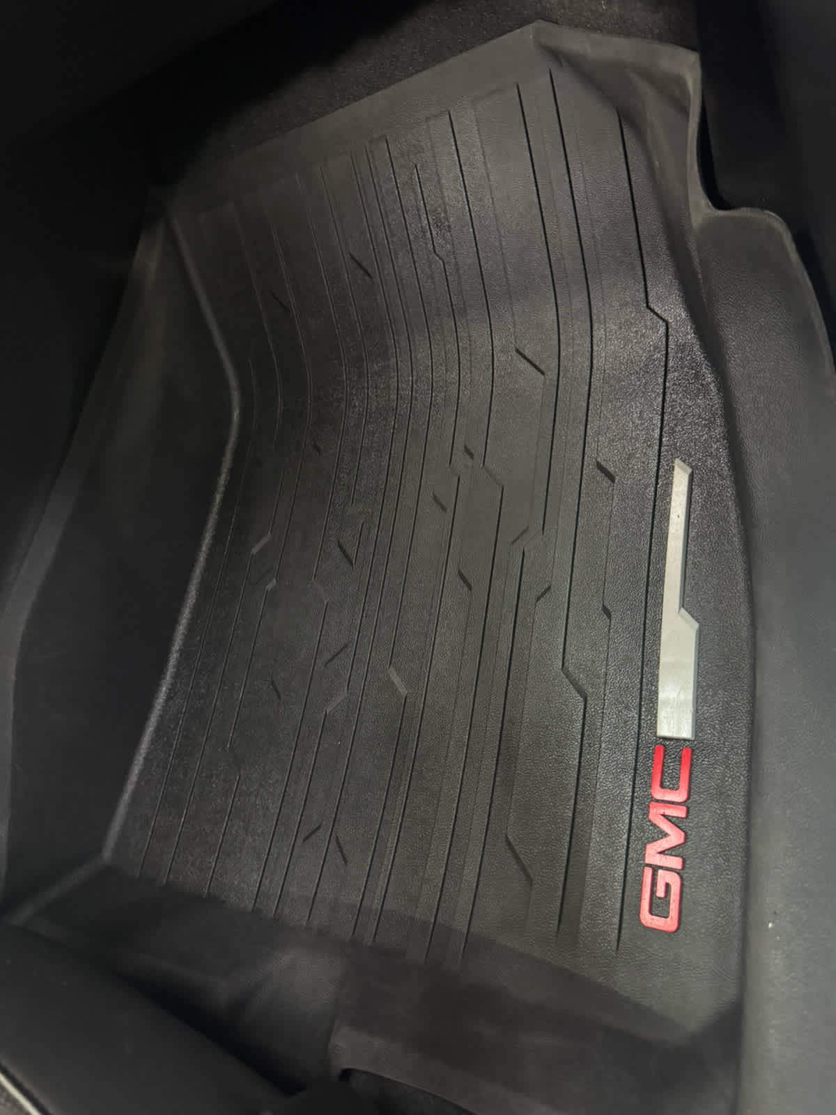 Vehicle image 13 of 44