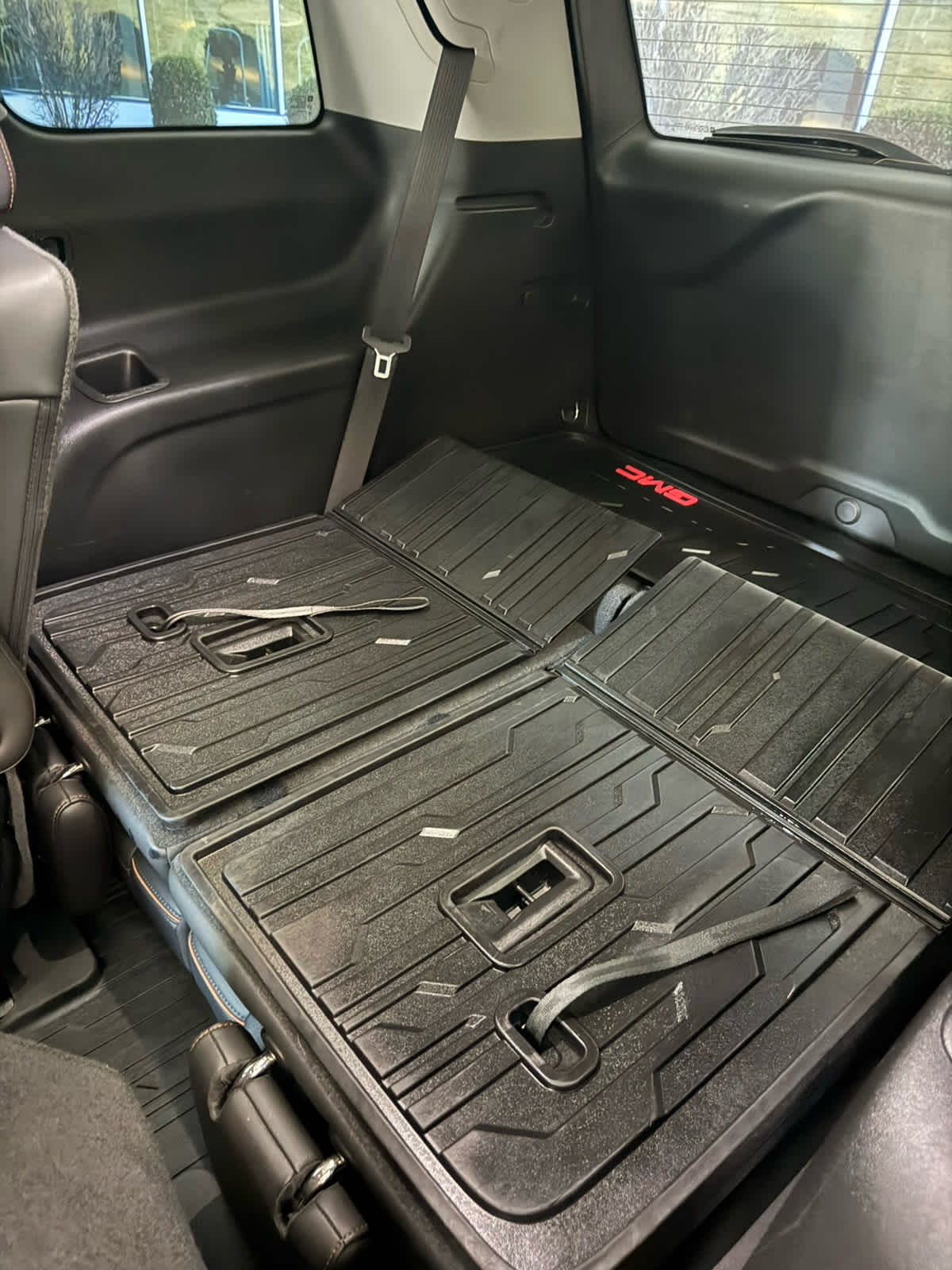 Vehicle image 14 of 44