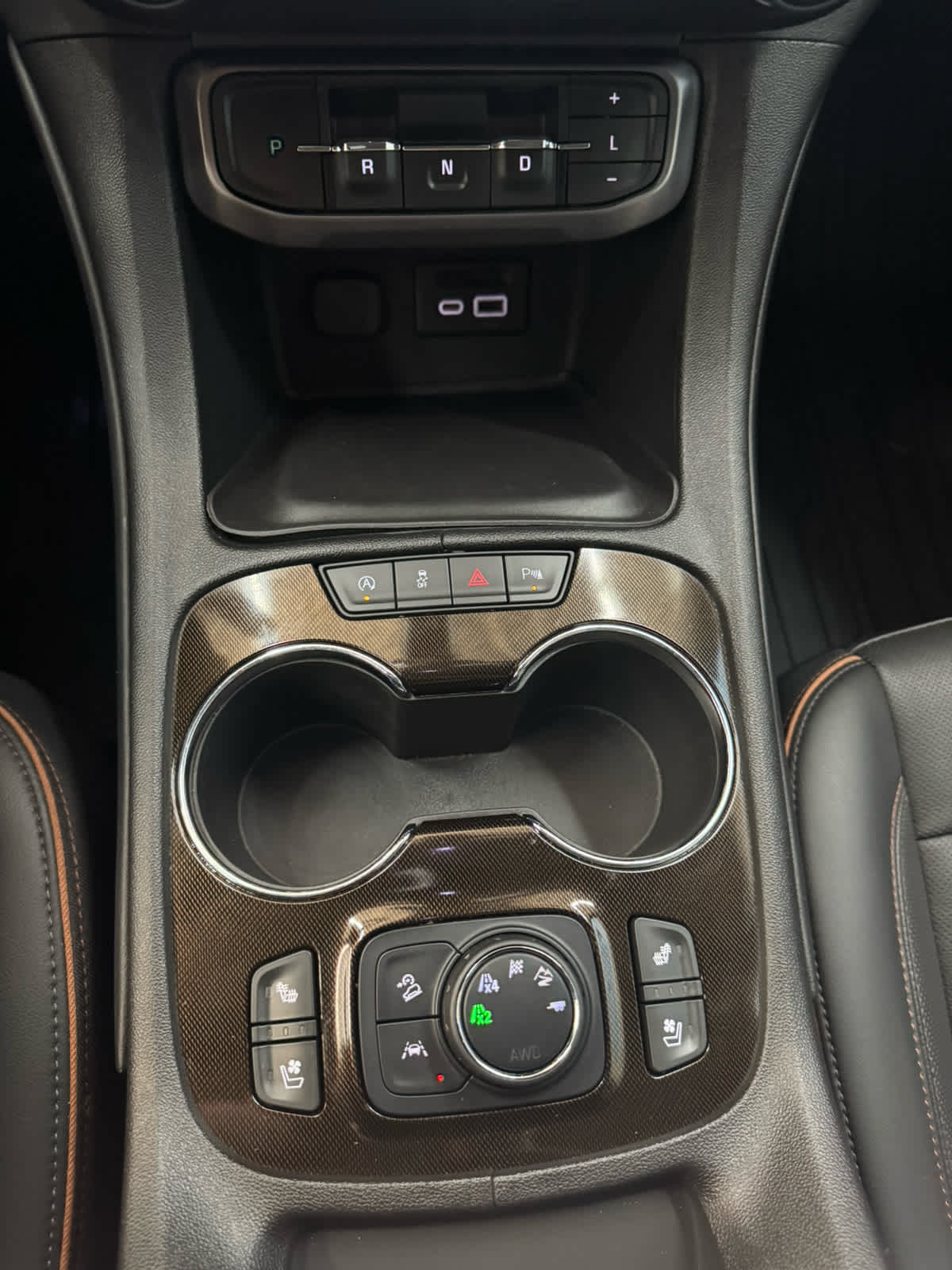 Vehicle image 29 of 44