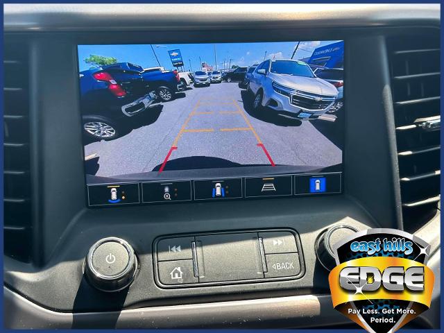 Vehicle image 13 of 34