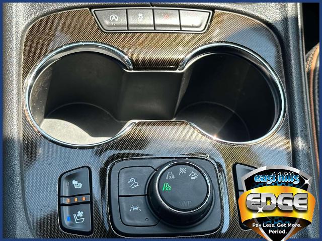 Vehicle image 22 of 34