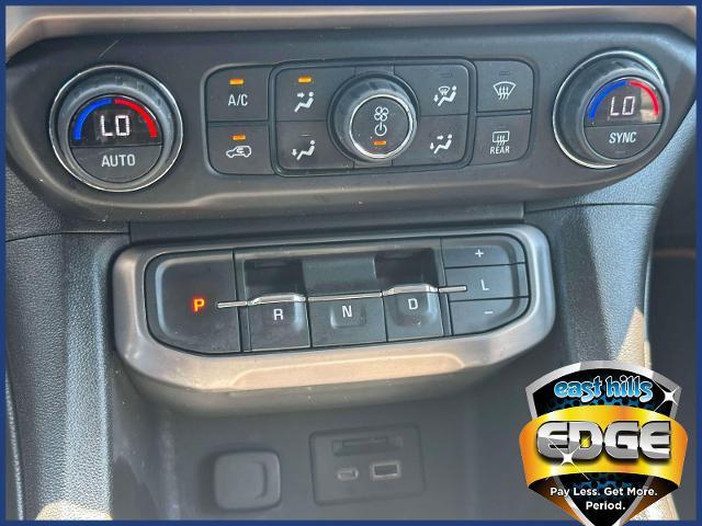 Vehicle image 27 of 34