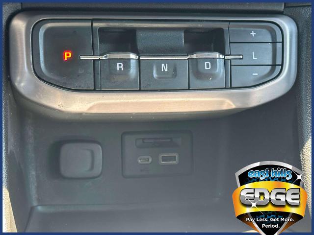 Vehicle image 31 of 34