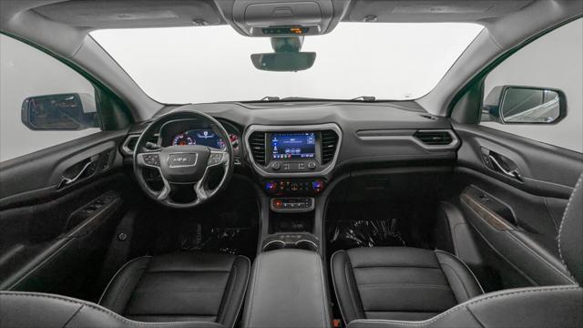 2022 GMC Acadia Denali Image 19 of 35