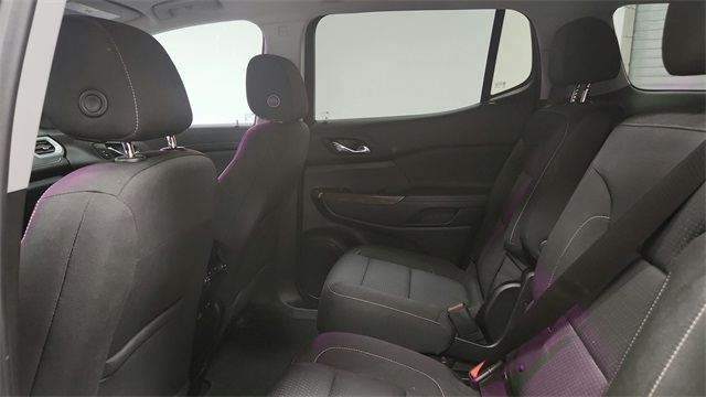 Vehicle image 20 of 26