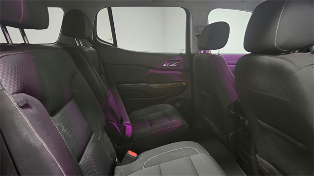Vehicle image 22 of 26