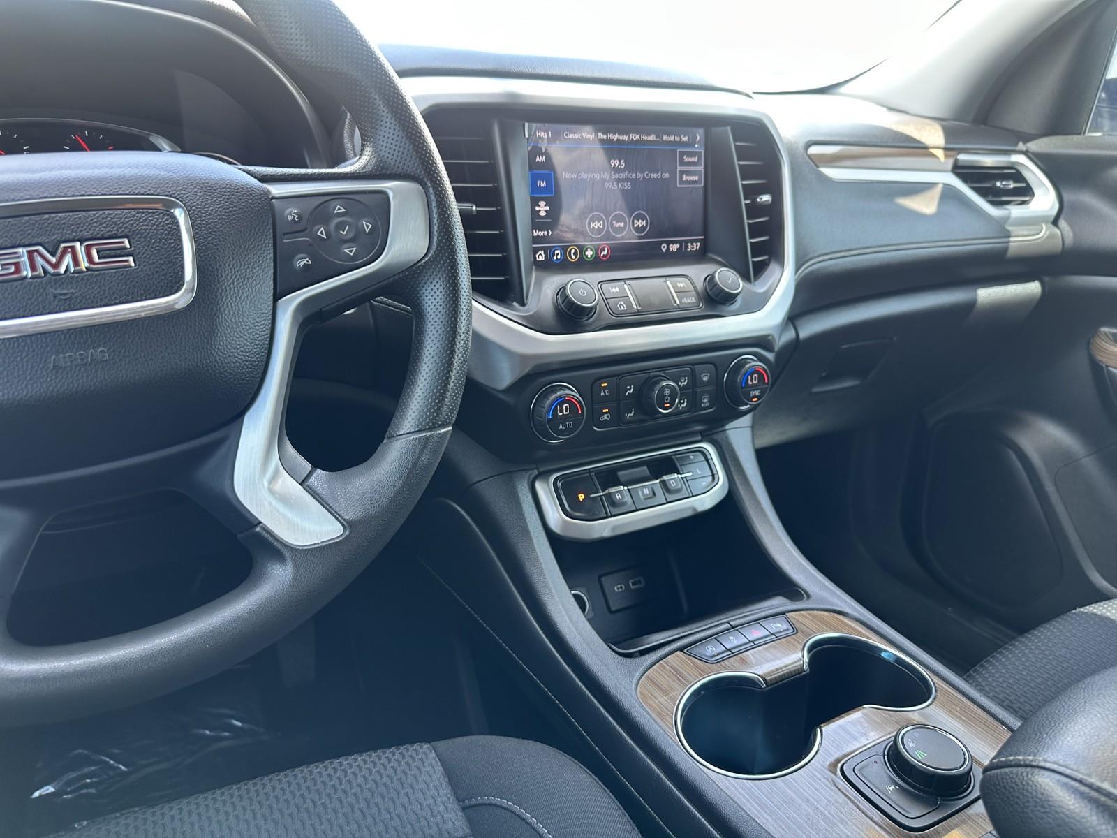 Vehicle image 25 of 28