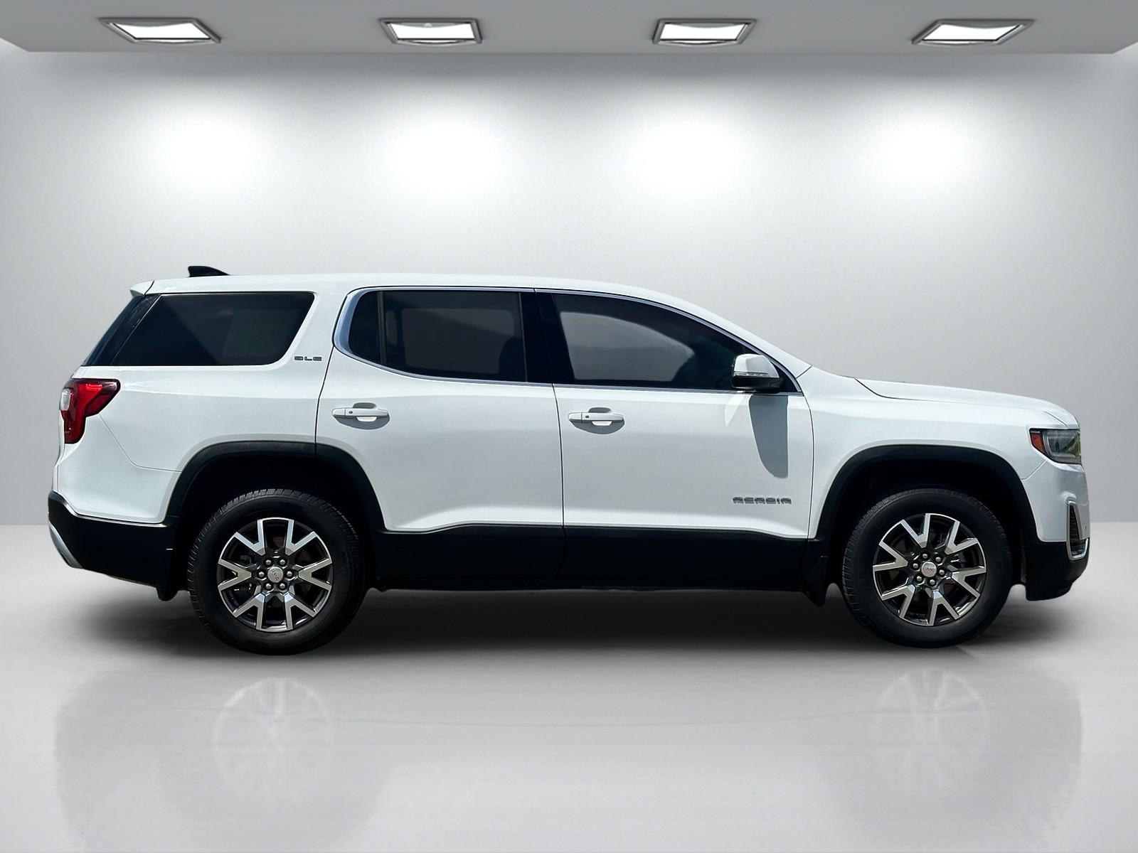 Vehicle image 4 of 28