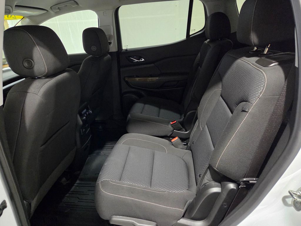Vehicle image 12 of 24