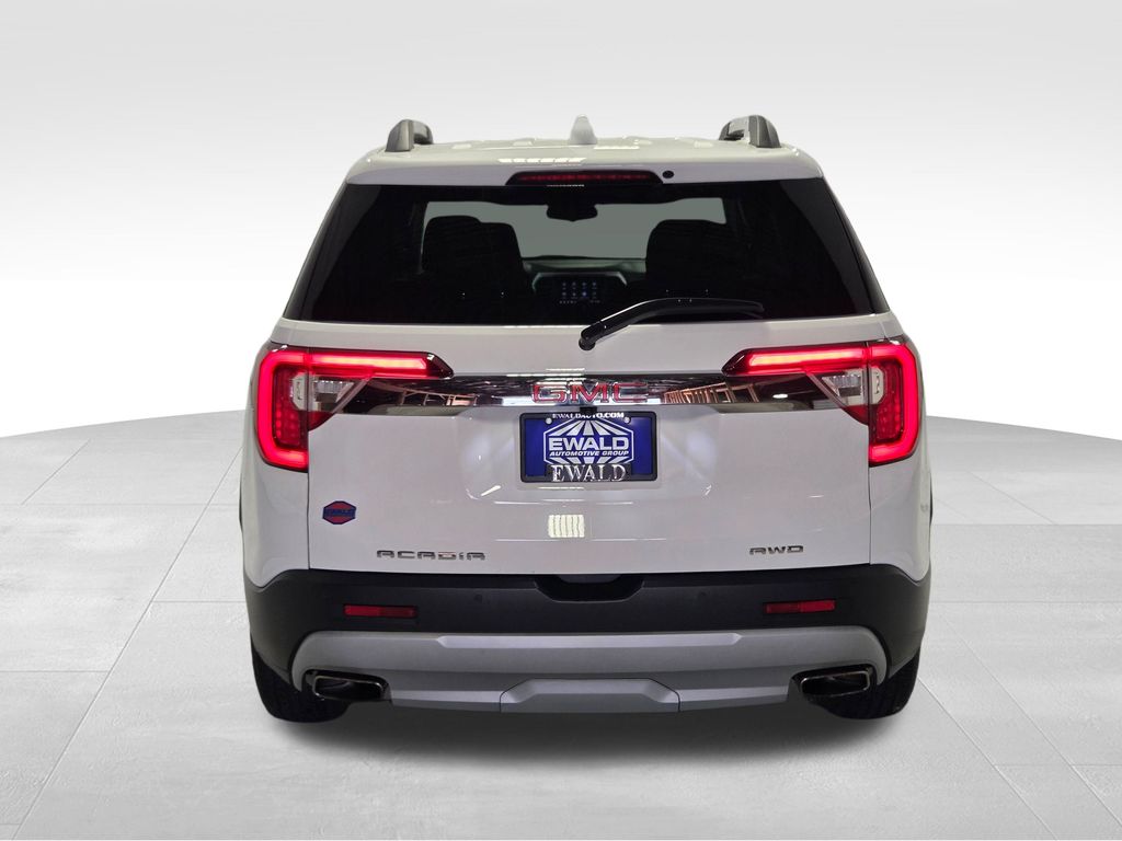Vehicle image 7 of 24
