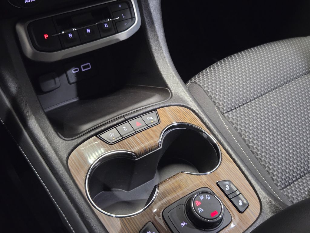 Vehicle image 19 of 24