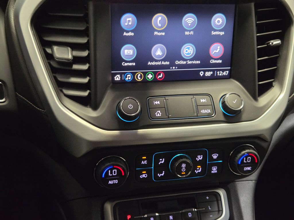 Vehicle image 18 of 24