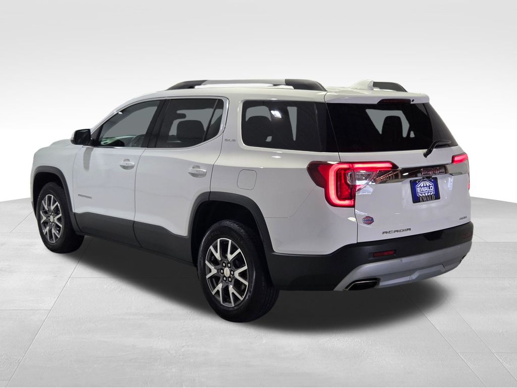 Vehicle image 8 of 24