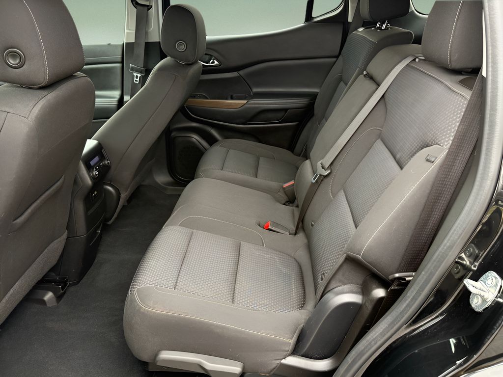 Vehicle image 15 of 26
