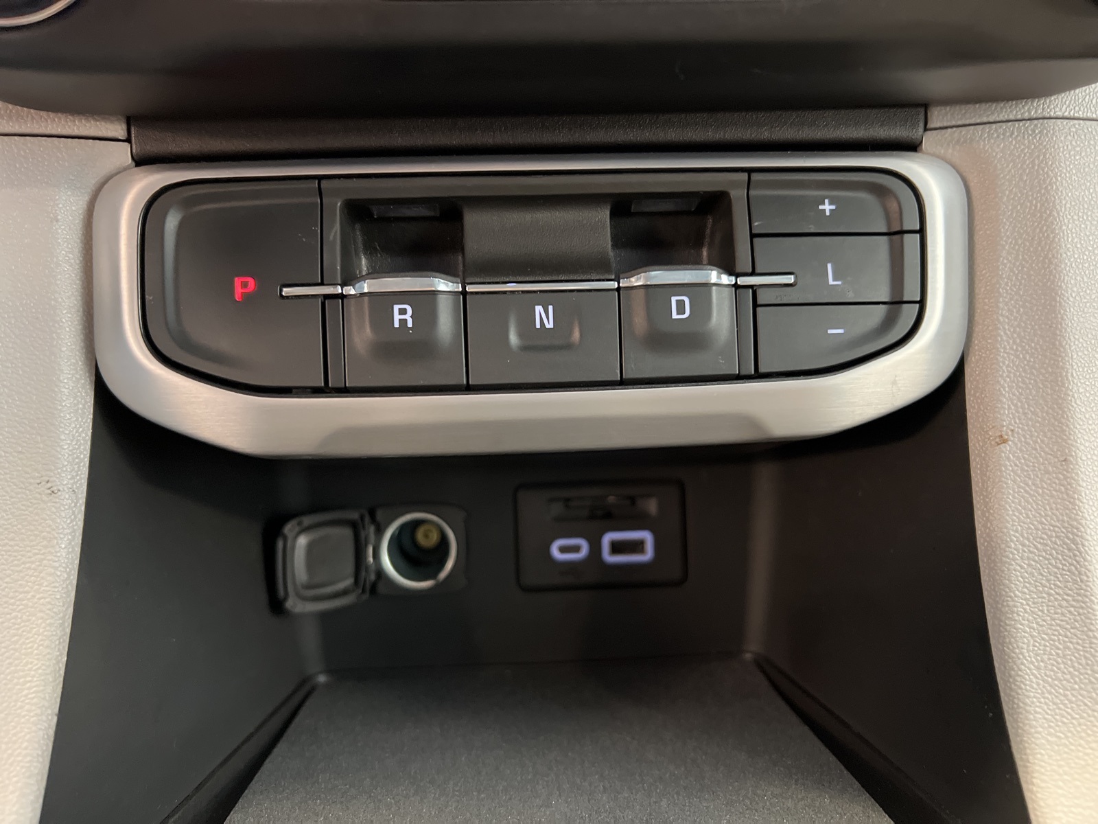 Vehicle image 57 of 74