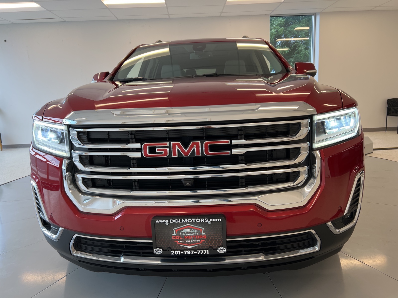 Vehicle image 64 of 74