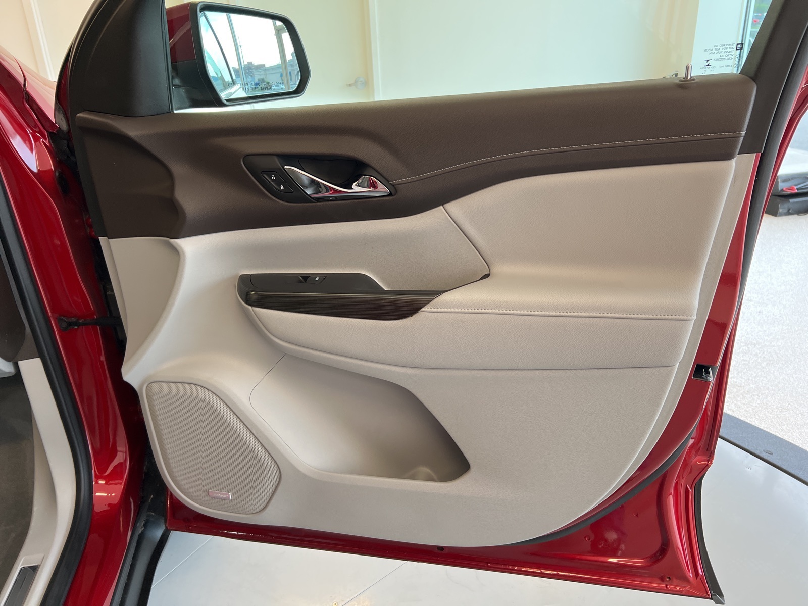 Vehicle image 47 of 74
