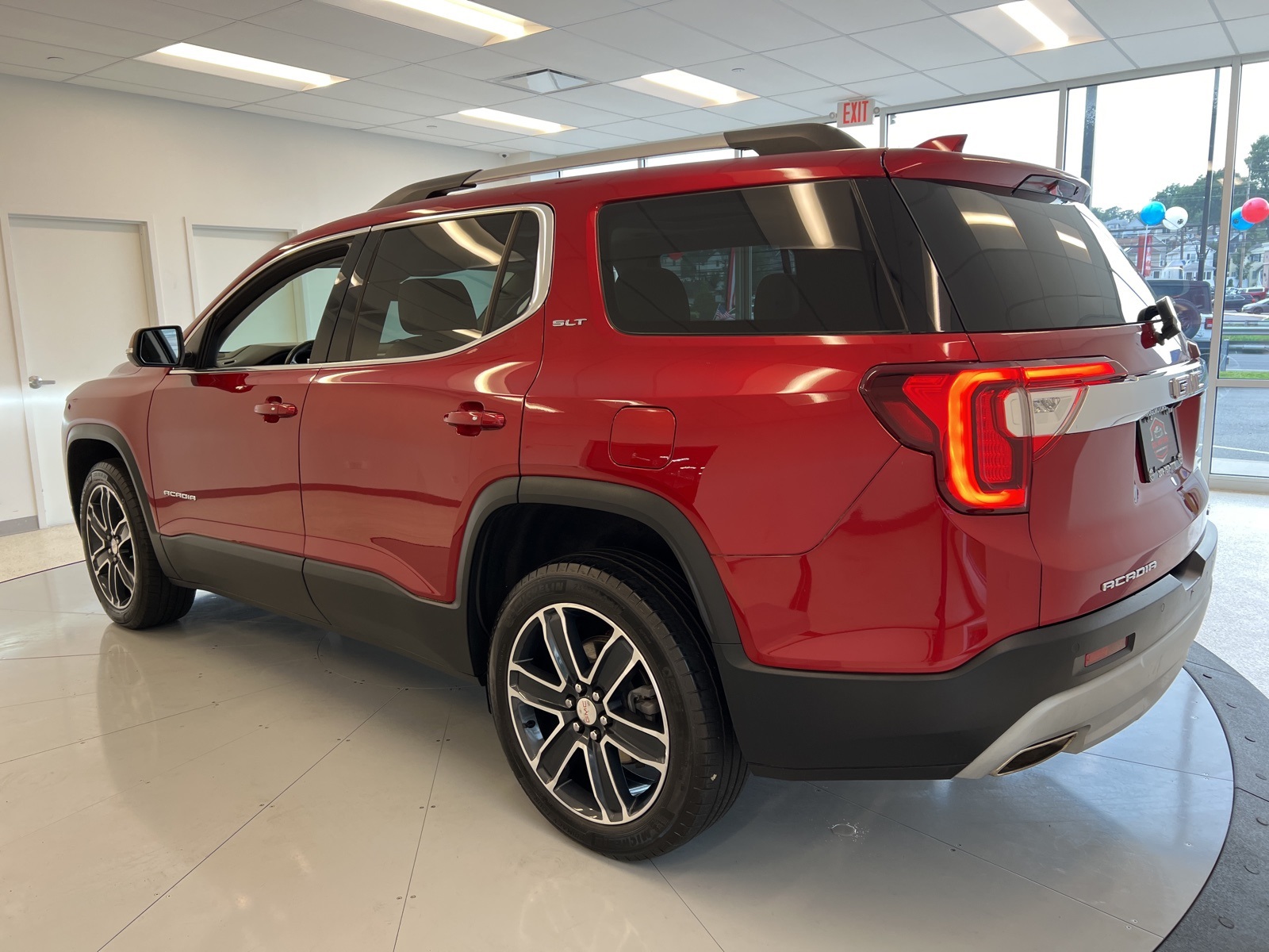 Vehicle image 9 of 74