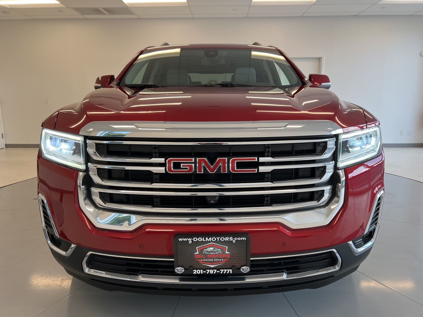 Vehicle image 3 of 74