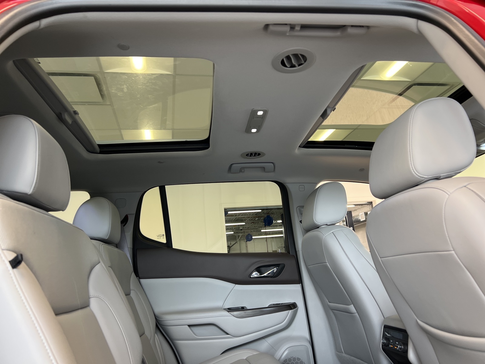 Vehicle image 58 of 74