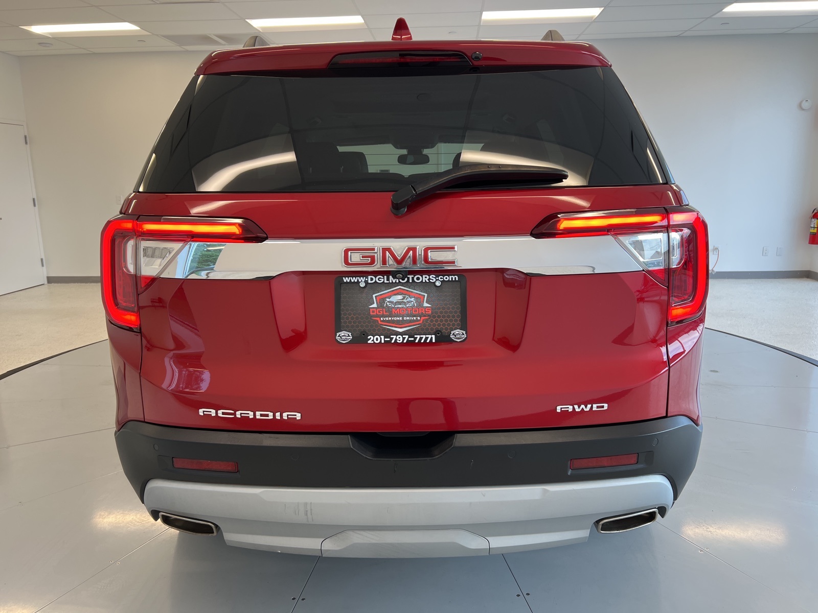 Vehicle image 8 of 74