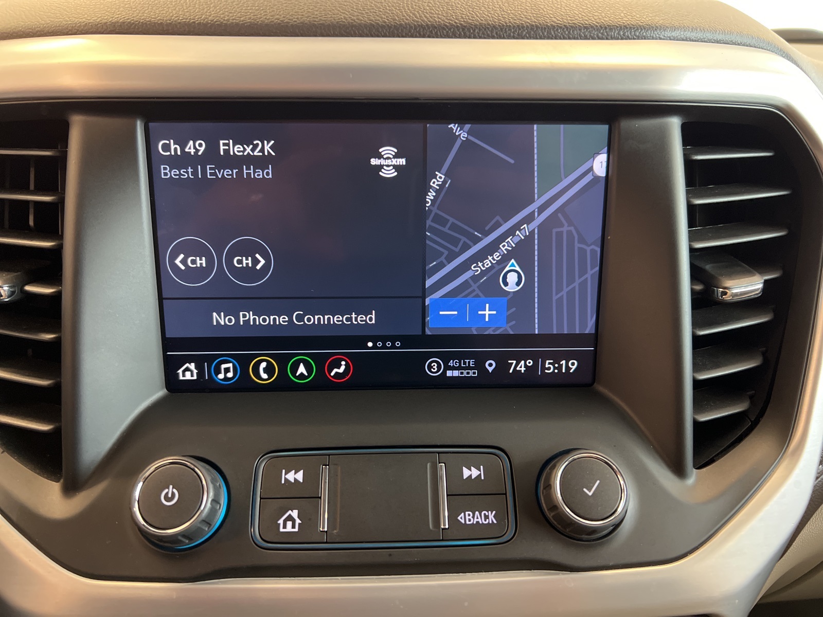 Vehicle image 40 of 74