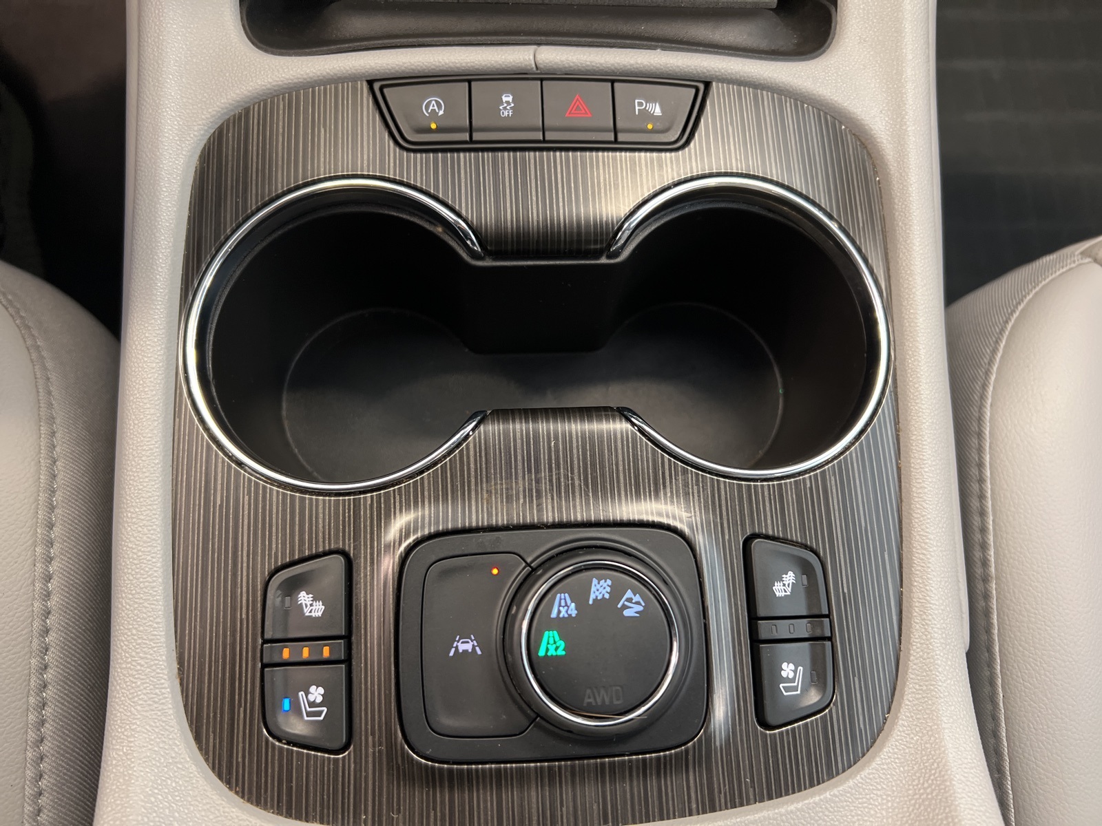 Vehicle image 63 of 74