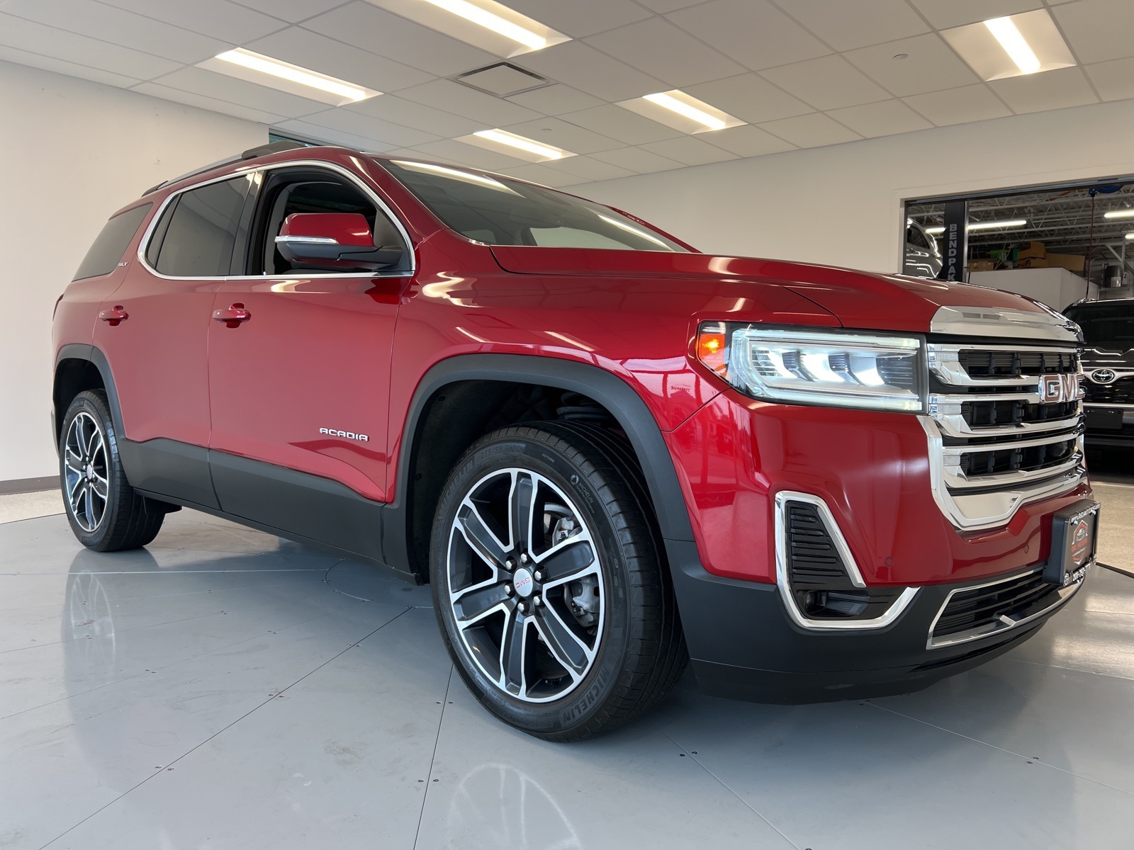 Vehicle image 4 of 74