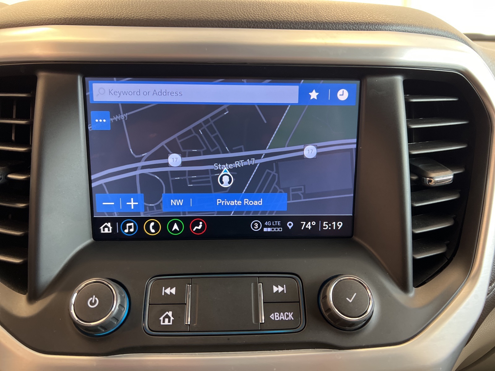 Vehicle image 41 of 74