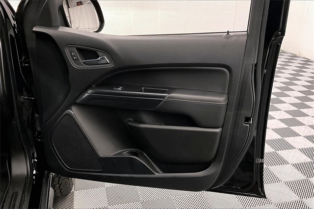 2022 GMC Canyon AT4 Cloth Image 24 of 37