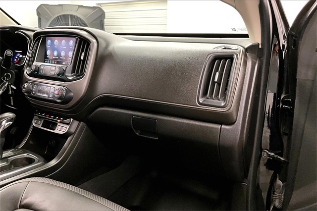 2022 GMC Canyon AT4 Cloth Image 18 of 37