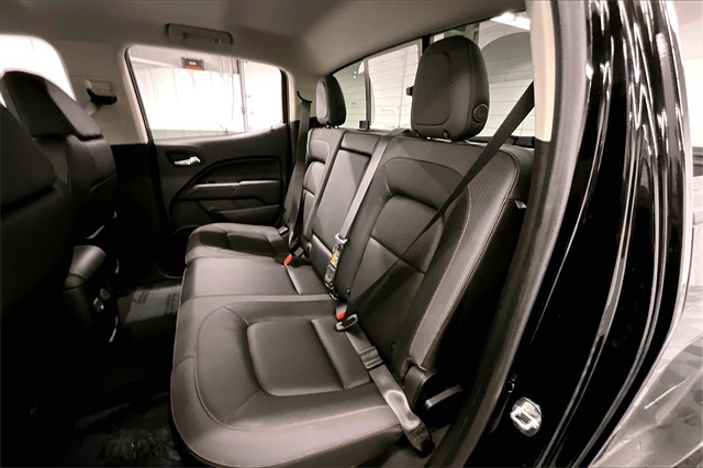 2022 GMC Canyon AT4 Cloth Image 12 of 37