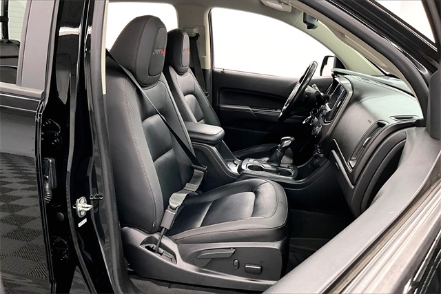 2022 GMC Canyon AT4 Cloth Image 11 of 37