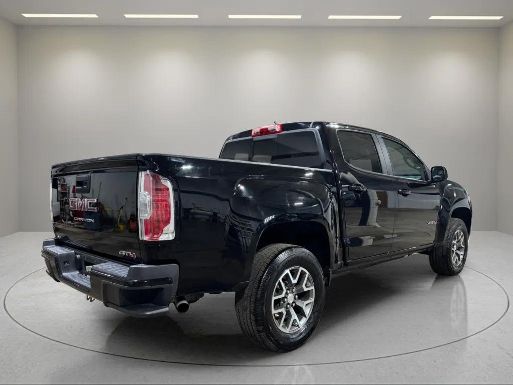 Vehicle image 5 of 33