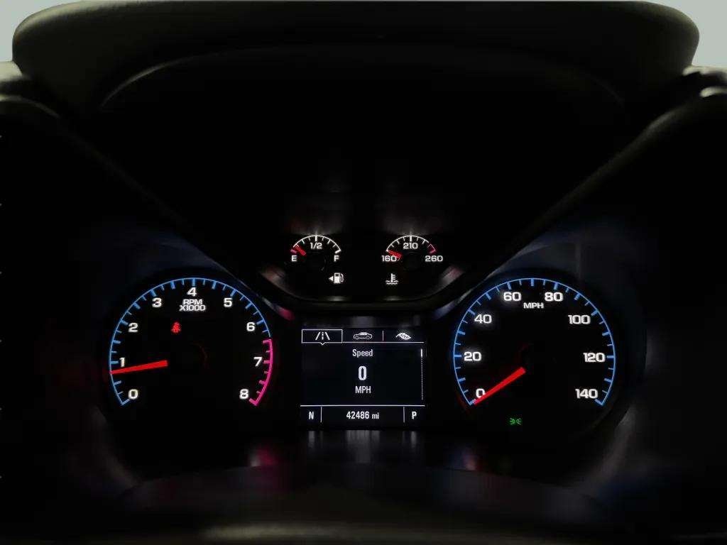 Vehicle image 13 of 33