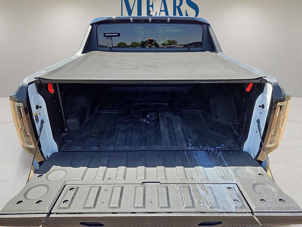Vehicle image 9 of 30