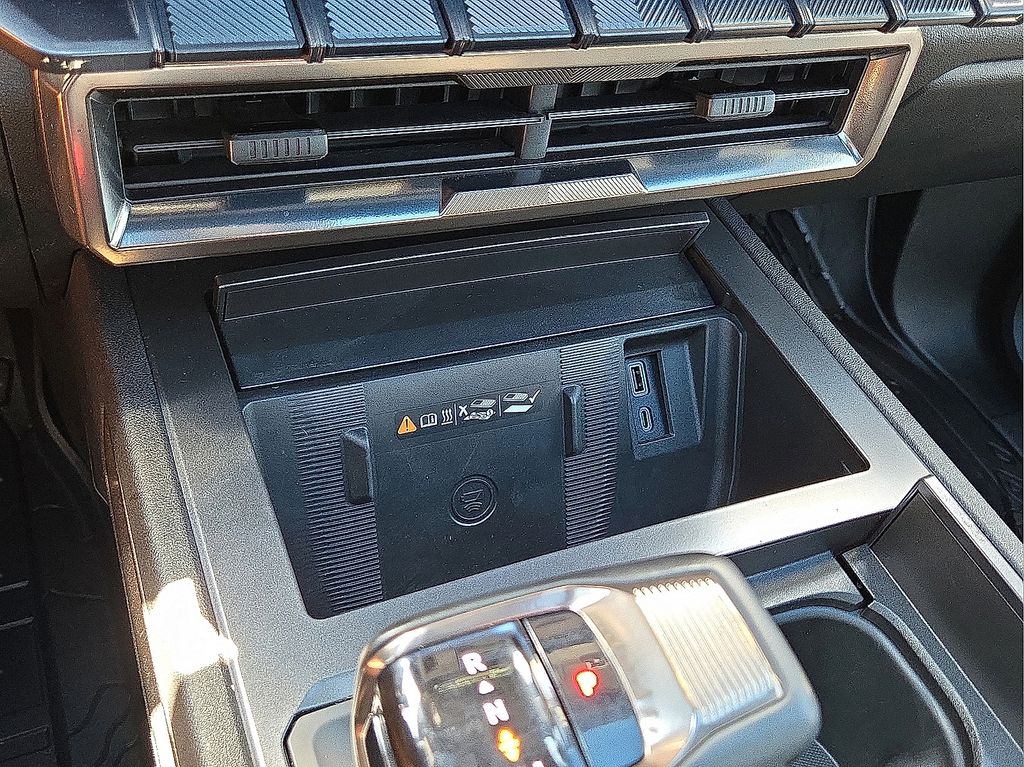 Vehicle image 23 of 30