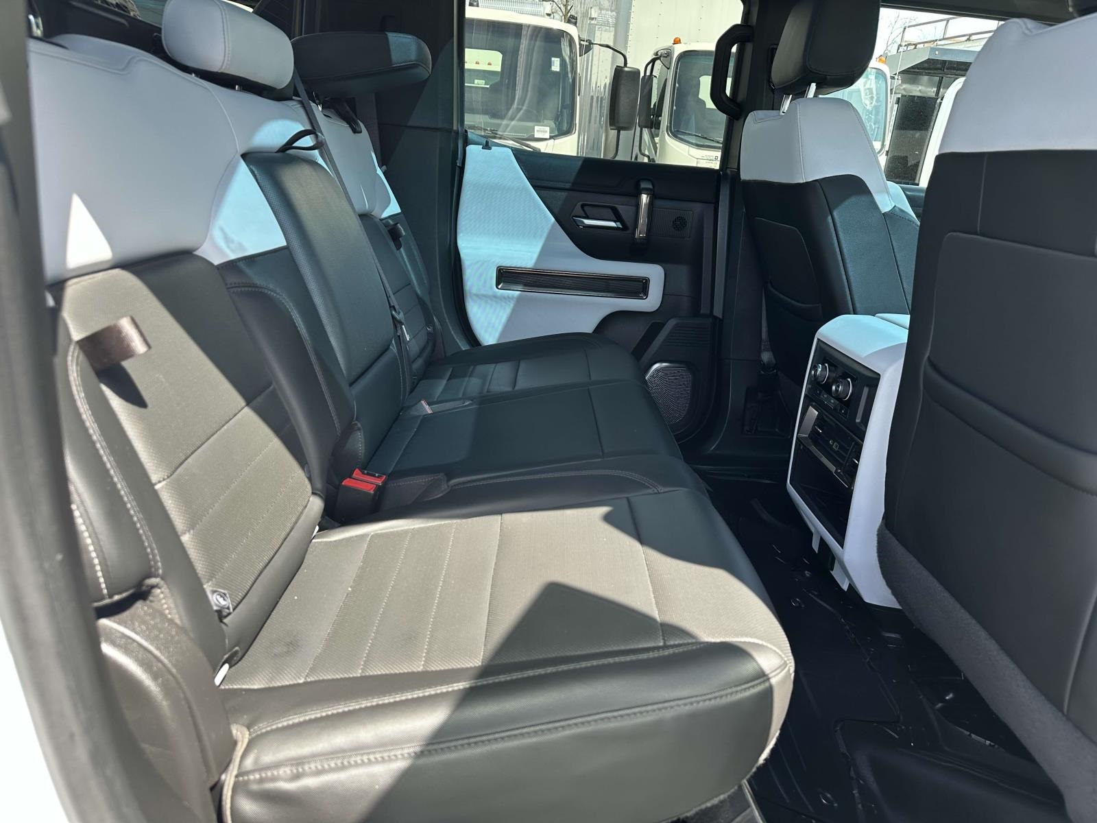Vehicle image 12 of 26