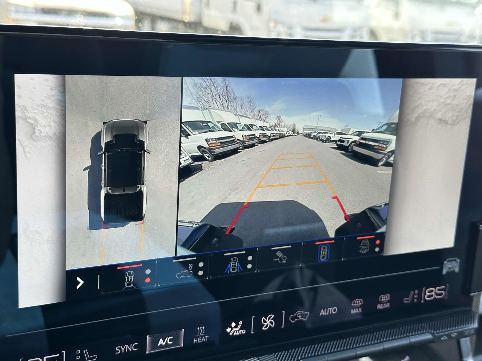 Vehicle image 16 of 26