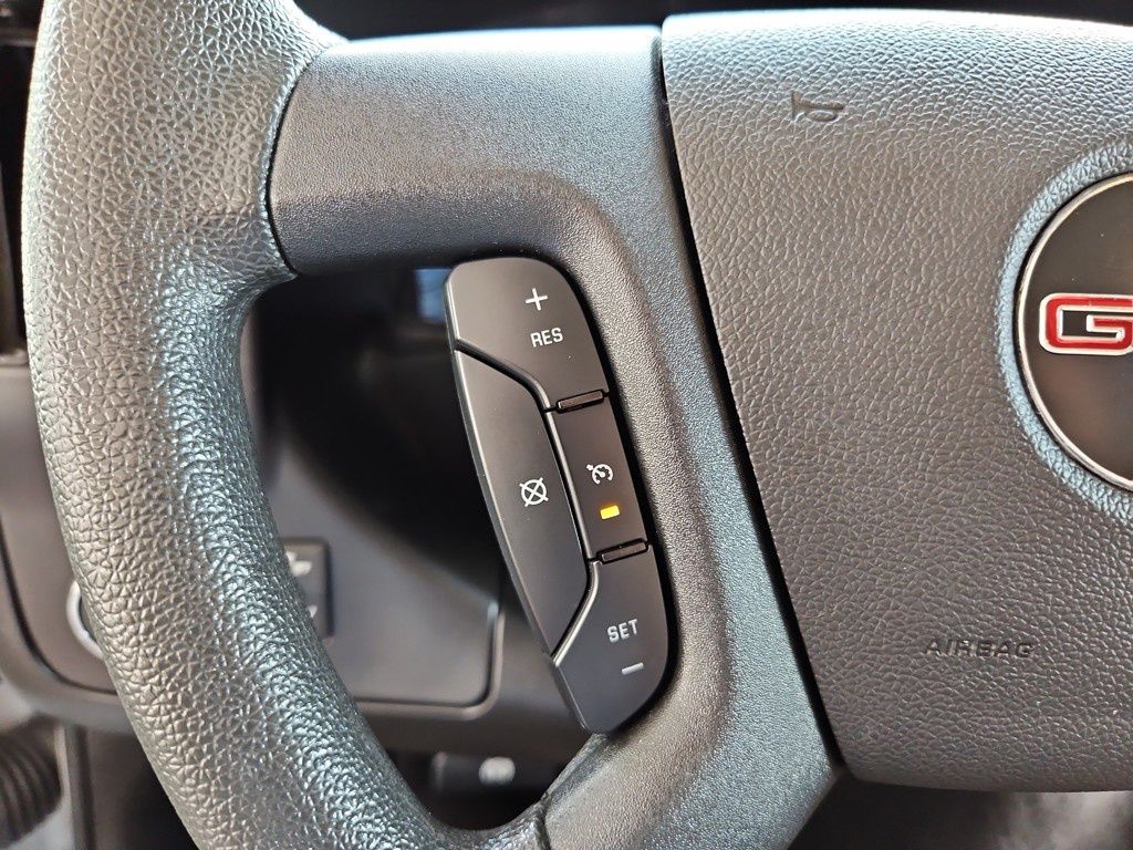 Vehicle image 19 of 24