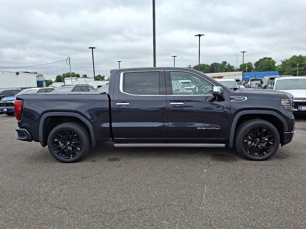 Vehicle image 6 of 31