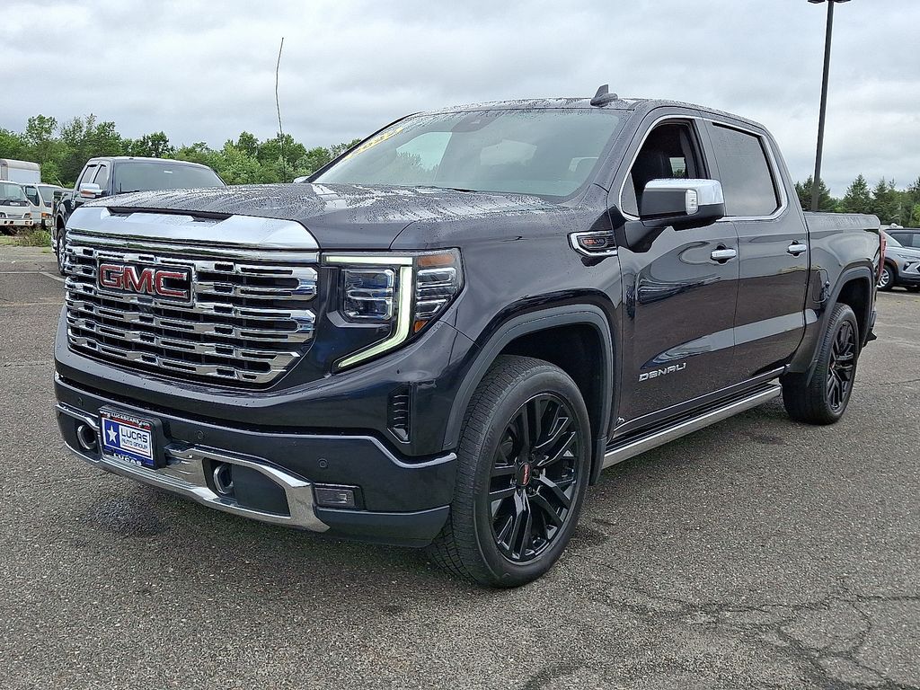 Vehicle image 2 of 31